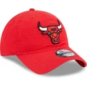 gorra-curva-roja-ajustable-9twenty-draft-edition-2023-de-chicago-bulls-nba-de-new-era