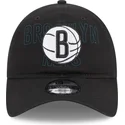 cappellino-curvo-nero-regolabile-9twenty-draft-edition-2023-di-brooklyn-nets-nba-di-new-era