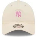 mutzen-gebogen-rosa-verstellbares-band-claro-9twenty-mini-der-new-york-yankees-mlb-von-new-era