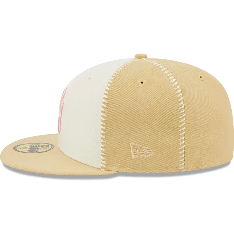cappelli-piatta-beige-regolato-rosa-59fifty-seam-stitch-dei-new-york-yankees-mlb-di-new-era