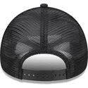 svart-truckerkeps-med-svart-logotyp-9forty-a-frame-all-day-trucker-fran-new-york-yankees-mlb-av-new-era