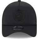 schwarze-trucker-kappe-mit-schwarzem-logo-9forty-a-frame-all-day-trucker-der-las-vegas-raiders-nfl-von-new-era
