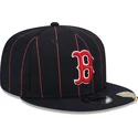 granatowa-czapka-z-daszkiem-typu-snapback-9fifty-z-daszkiem-w-paski-i-klipsem-boston-red-sox-mlb-marki-new-era