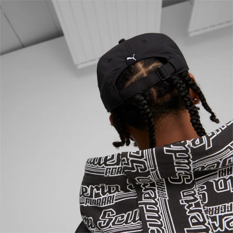 mutzen-gebogen-schwarz-verstellbares-band-sptwr-style-der-ferrari-formula-1-von-puma mutzen-gebogen-schwarz-verstellbares-band-sptwr-style-der-ferrari-formula-1-von-puma