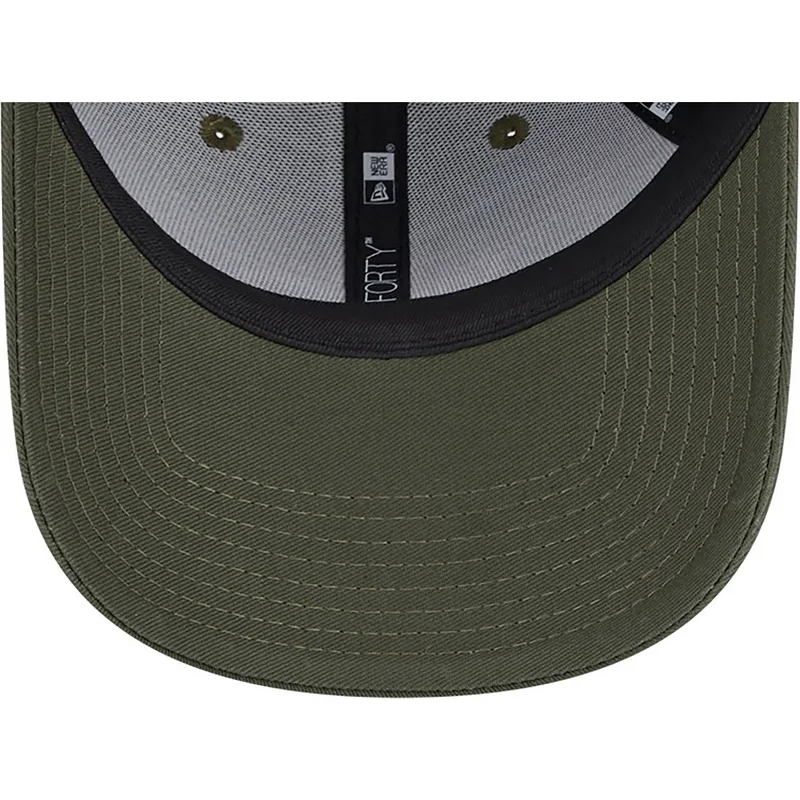 cappelli-curva-verde-cinghia-regolabile-9forty-seasonal-dei-vespa-piaggio-di-new-era