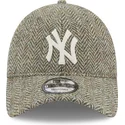 cappelli-curva-grigio-cinghia-regolabile-9twenty-tweed-pack-dei-new-york-yankees-mlb-di-new-era