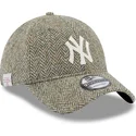 cappelli-curva-grigio-cinghia-regolabile-9twenty-tweed-pack-dei-new-york-yankees-mlb-di-new-era