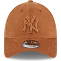 mutzen-gebogen-braun-verstellbares-band-9forty-cord-der-new-york-yankees-mlb-von-new-era