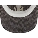 cappelli-curva-grigio-cinghia-regolabile-9twenty-tweed-pack-dei-new-york-yankees-mlb-di-new-era