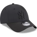 cappellino-curvo-nero-regolabile-con-logo-nero-9forty-multi-texture-dei-new-york-yankees-mlb-di-new-era