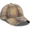 verstellbare-braune-9twenty-check-kappe-von-new-era
