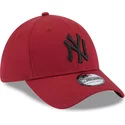 casquette-courbee-rouge-ajustee-avec-logo-bleu-marine-39thirty-comfort-new-york-yankees-mlb-new-era