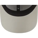 cappelli-curva-beige-cinghia-regolabile-9forty-team-outline-dei-new-york-yankees-mlb-di-new-era