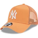 cappellino-trucker-arancione-a-frame-league-essential-dei-new-york-yankees-mlb-di-new-era