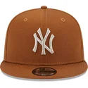 cappelli-piatta-marrone-snapback-9fifty-league-essential-dei-new-york-yankees-mlb-di-new-era