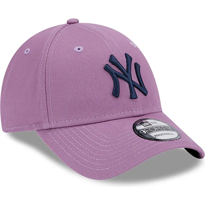 cappelli-curva-viola-cinghia-regolabile-9forty-league-essential-dei-new-york-yankees-mlb-di-new-era cappelli-curva-viola-cinghia-regolabile-9forty-league-essential-dei-new-york-yankees-mlb-di-new-era