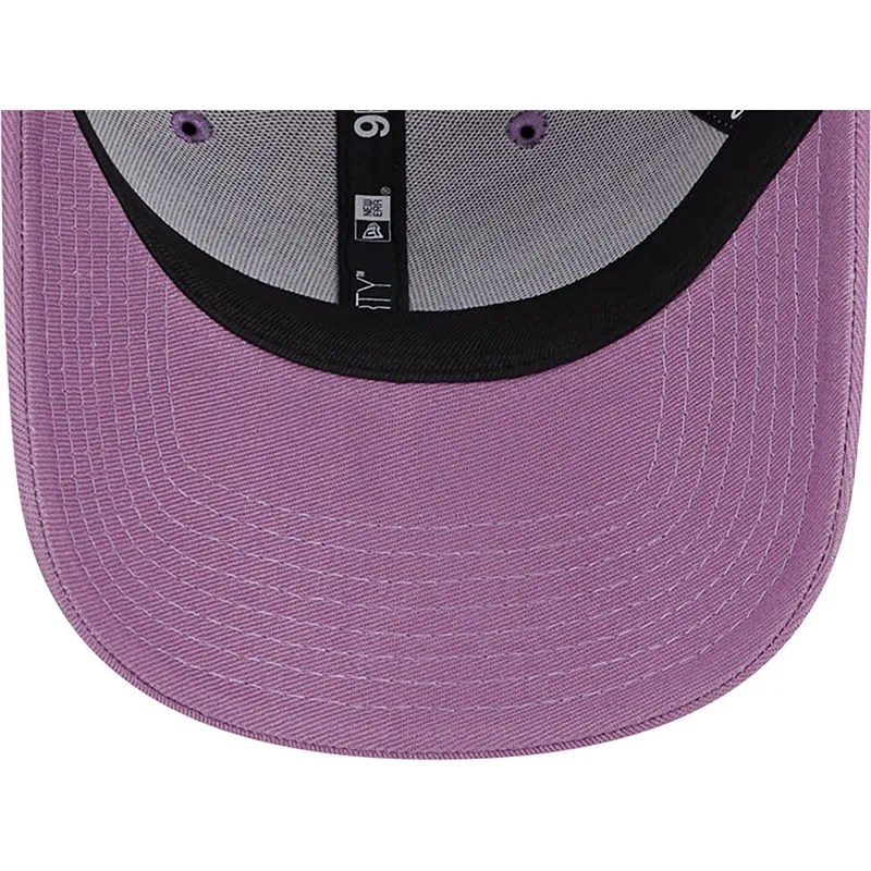 mutzen-gebogen-violett-verstellbares-band-9forty-league-essential-der-new-york-yankees-mlb-von-new-era mutzen-gebogen-violett-verstellbares-band-9forty-league-essential-der-new-york-yankees-mlb-von-new-era