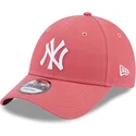 cappellino-curva-rosa-chiaro-regolabile-9forty-league-essential-dei-new-york-yankees-mlb-di-new-era
