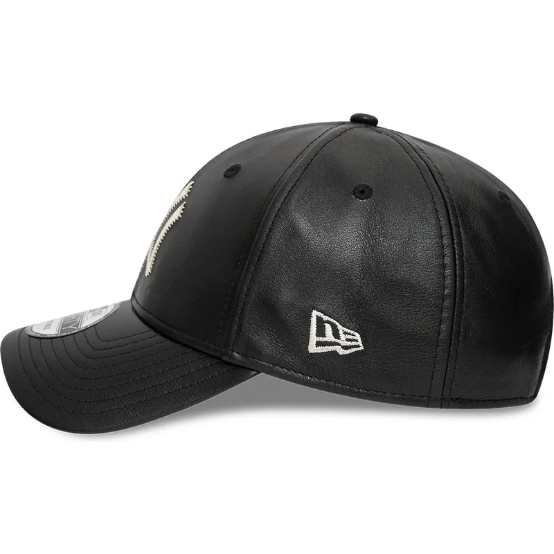 mutzen-gebogen-schwarz-verstellbares-band-9forty-leather-der-new-york-yankees-mlb-von-new-era