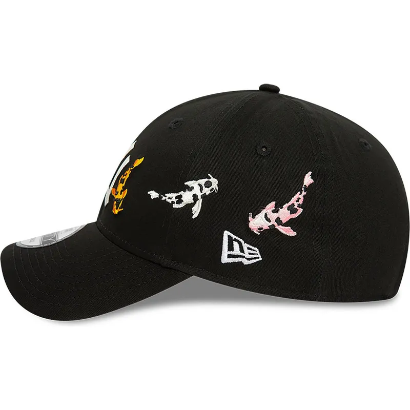 mutzen-gebogen-schwarz-verstellbares-band-9forty-koi-fish-der-new-york-yankees-mlb-von-new-era