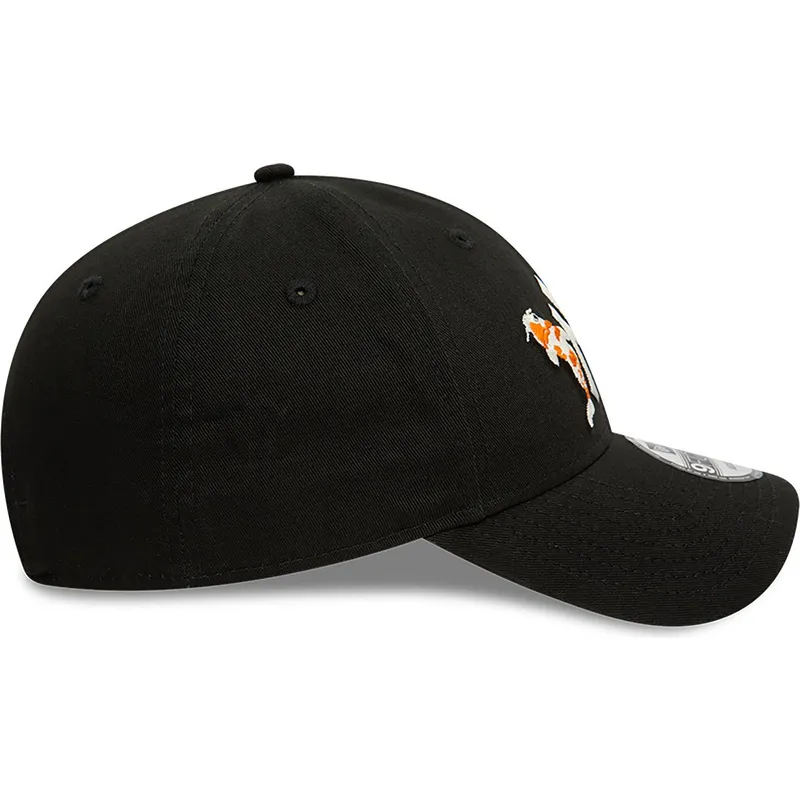 cappelli-curva-nero-cinghia-regolabile-9forty-koi-fish-dei-new-york-yankees-mlb-di-new-era cappelli-curva-nero-cinghia-regolabile-9forty-koi-fish-dei-new-york-yankees-mlb-di-new-era