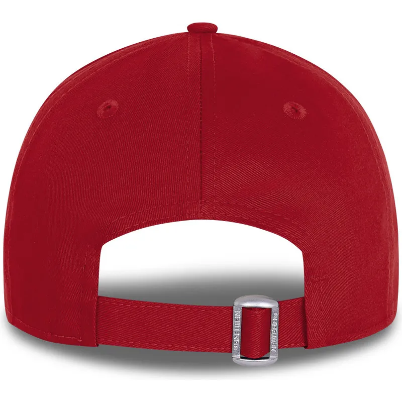 rote-verstellbare-curved-cap-9forty-basic-flag-von-new-era