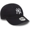 blaue-gebogene-verstellbare-kappe-fur-kinder-9forty-essential-von-new-york-yankees-mlb-von-new-era