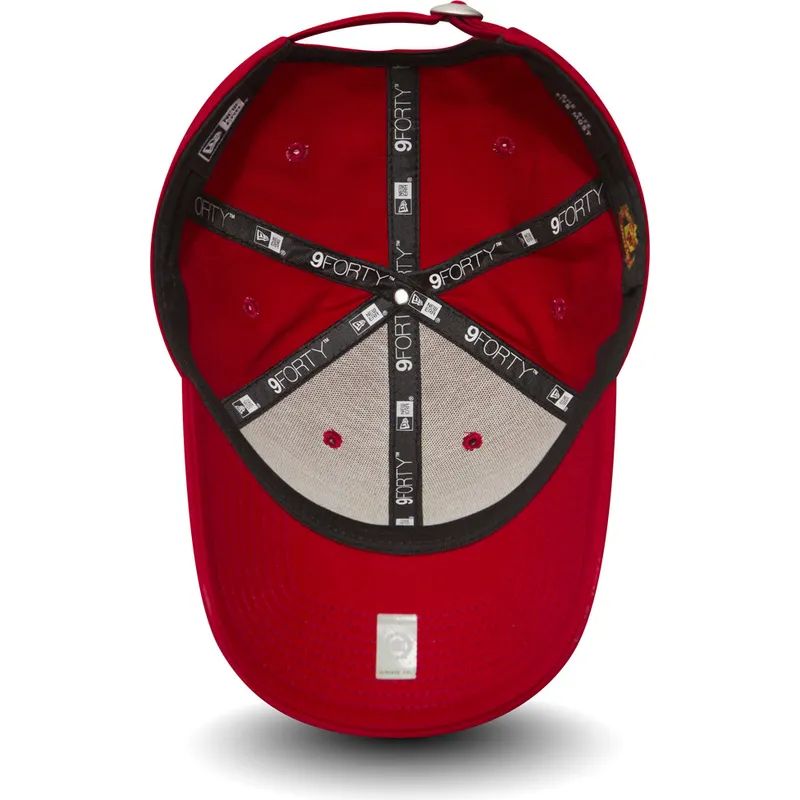 manchester-united-football-club-new-era-9forty-essential-justerbar-rod-bojd-keps