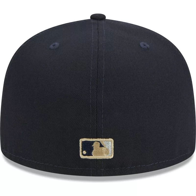 new-era-flat-brim-59fifty-laurel-sidepatch-new-york-yankees-mlb-navy-blue-fitted-cap