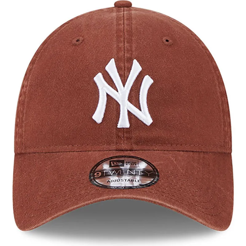 cappelli-curva-marrone-cinghia-regolabile-9twenty-league-essential-dei-new-york-yankees-mlb-di-new-era