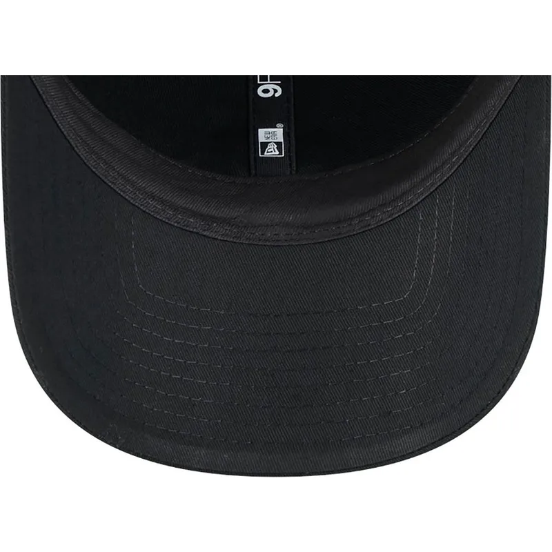 cappellino-regolabile-nero-con-visiera-curva-9forty-con-spilla-dei-chicago-bulls-nba-di-new-era