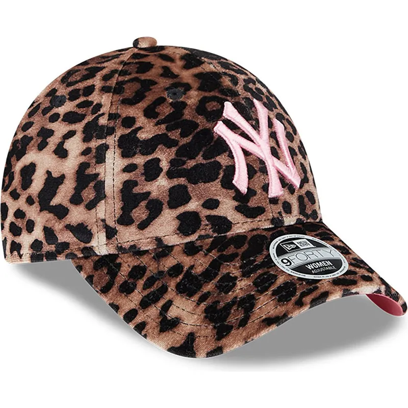 cappelli-curva-leopardo-cinghia-regolabile-rosa-9forty-velour-dei-new-york-yankees-mlb-di-new-era