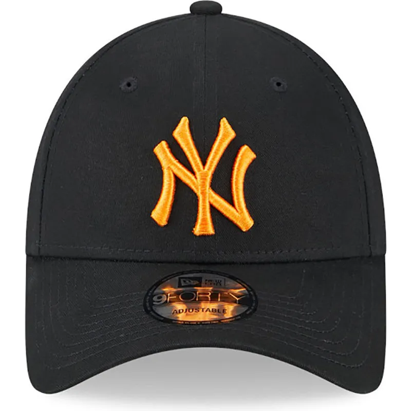 mutzen-gebogen-schwarz-verstellbares-band-9forty-league-essential-der-new-york-yankees-mlb-von-new-era