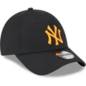 mutzen-gebogen-schwarz-verstellbares-band-9forty-league-essential-der-new-york-yankees-mlb-von-new-era