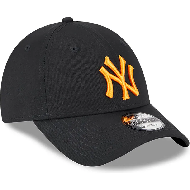 mutzen-gebogen-schwarz-verstellbares-band-9forty-league-essential-der-new-york-yankees-mlb-von-new-era