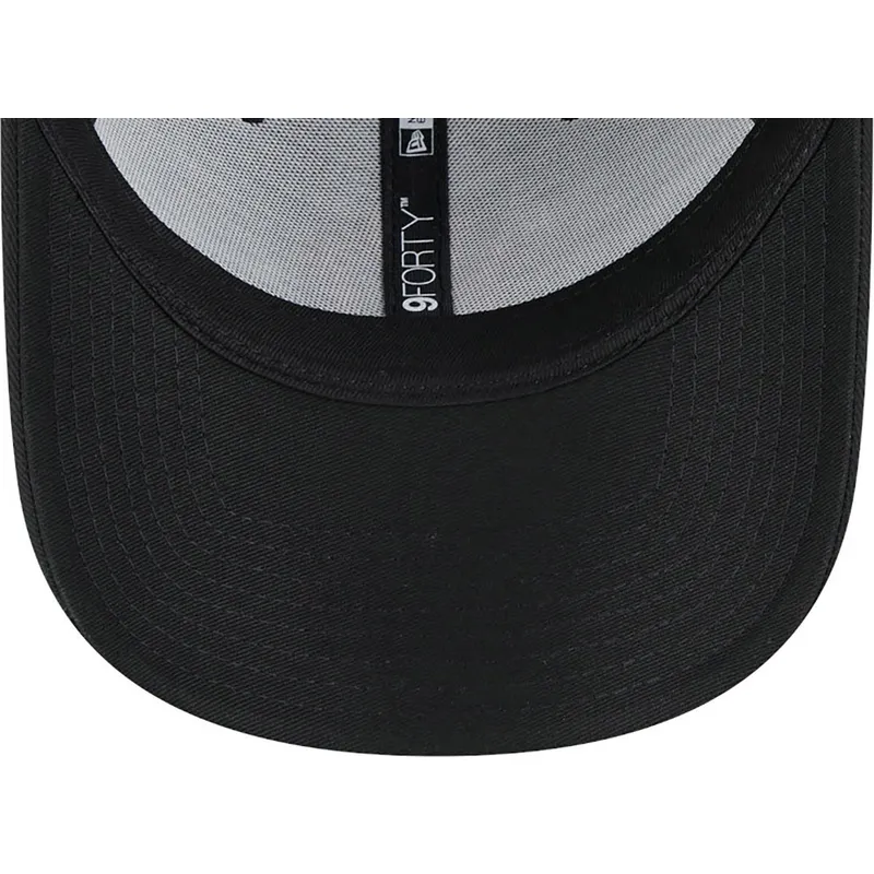 mutzen-gebogen-schwarz-verstellbares-band-9forty-league-essential-der-new-york-yankees-mlb-von-new-era