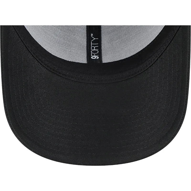 cappelli-curva-nero-cinghia-regolabile-9forty-league-essential-dei-new-york-yankees-mlb-di-new-era