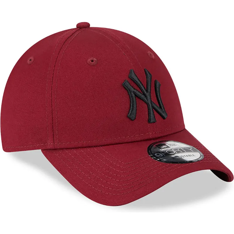 cappelli-curva-rosso-cinghia-regolabile-negro-9forty-league-essential-dei-new-york-yankees-mlb-di-new-era cappelli-curva-rosso-cinghia-regolabile-negro-9forty-league-essential-dei-new-york-yankees-mlb-di-new-era