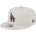 mutzen-flach-beige-snapback-marron-9fifty-league-essential-der-los-angeles-dodgers-mlb-von-new-era