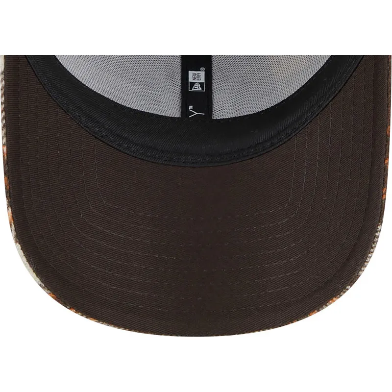 cappelli-curva-marrone-cinghia-regolabile-9forty-check-dei-new-york-yankees-mlb-di-new-era