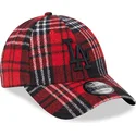 cappelli-curva-rosso-cinghia-regolabile-negro-9forty-check-dei-los-angeles-dodgers-mlb-di-new-era