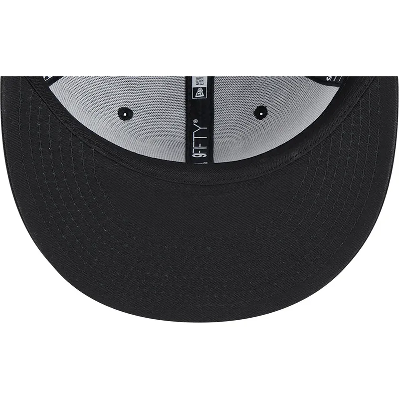 schwarze-flache-snapback-kappe-mit-braunem-logo-9fifty-seasonal-infill-von-new-york-yankees-mlb-von-new-era