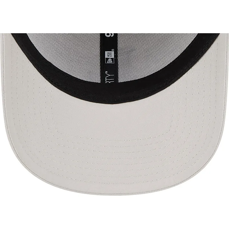 cappelli-curva-beige-cinghia-regolabile-9forty-repreve-outline-dei-los-angeles-dodgers-mlb-di-new-era