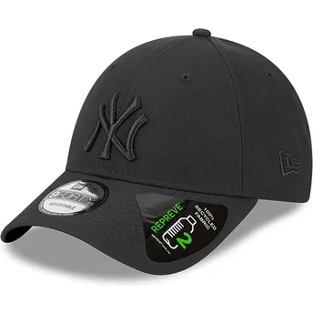 New Era Curved Brim Black Logo 9FORTY REPREVE Outline New York Yankees MLB Black Adjustable Cap