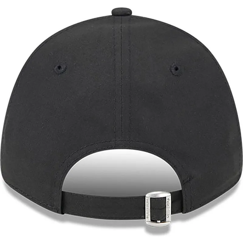 schwarze-verstellbare-curved-cap-mit-schwarzem-logo-9forty-repreve-outline-der-new-york-yankees-mlb-von-new-era