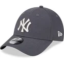 mutzen-gebogen-grau-verstellbares-band-9forty-metallic-der-new-york-yankees-mlb-von-new-era