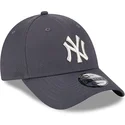 cappelli-curva-grigio-cinghia-regolabile-9forty-metallic-dei-new-york-yankees-mlb-di-new-era