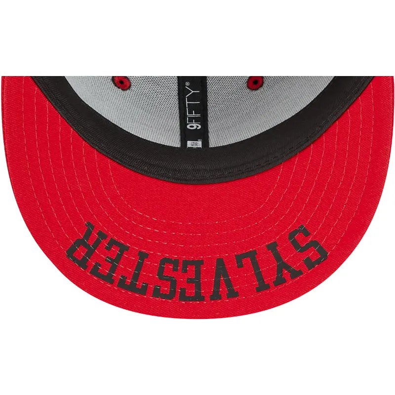 cappelli-piatta-nero-snapback-9fifty-dei-silvestre-looney-tunes-di-new-era