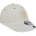 cappellino-curvo-beige-regolabile-con-logo-beige-9forty-washed-canvas-dei-new-york-yankees-mlb-di-new-era