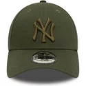 casquette-courbee-verte-ajustee-avec-logo-vert-39thirty-league-essential-new-york-yankees-mlb-new-era